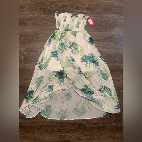 Vince Camuto Maxi Dress - Picture 1 of 4